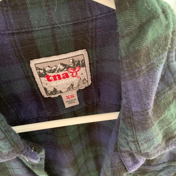 Aritzia plaid shirts - bundle - Picture 5 of 8